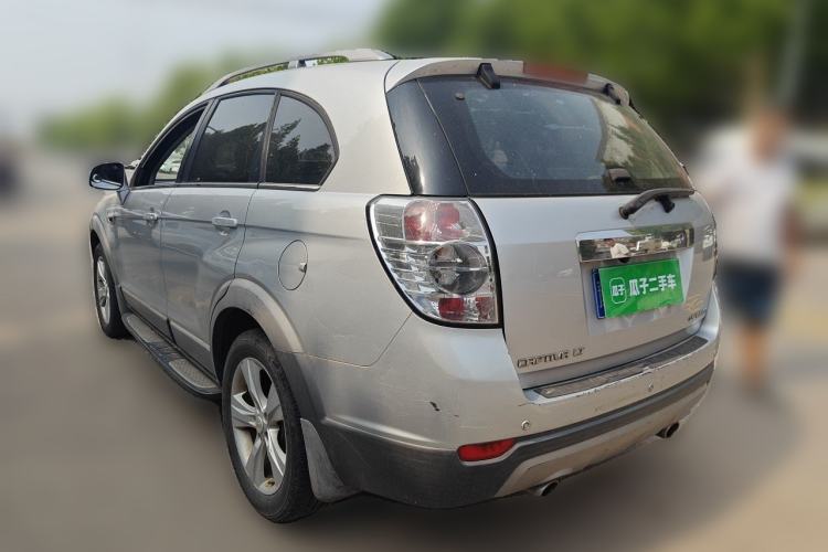 Used Chevrolet Captiva 2011 2.4 AT 7-Seater Luxury Navigation Edition Rear Left 45 Deg