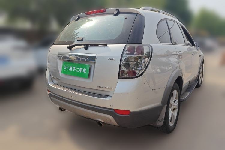 Used Chevrolet Captiva 2011 2.4 AT 7-Seater Luxury Navigation Edition Rear Right 45 Deg
