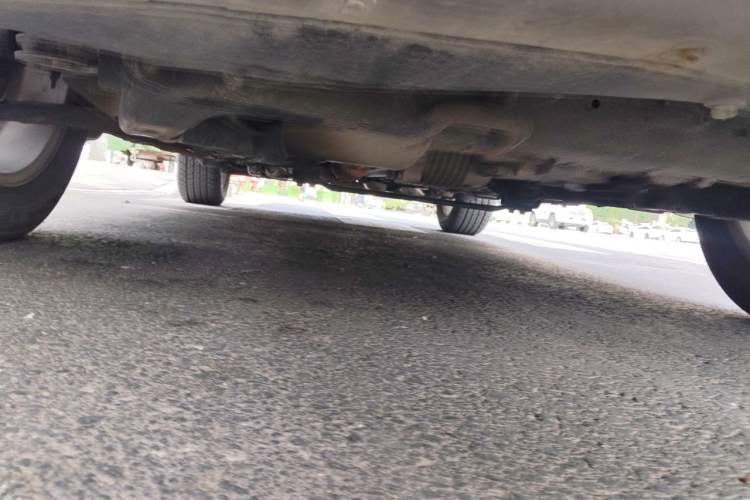 Used Chevrolet Captiva 2011 2.4 AT 7-Seater Luxury Navigation Edition Chassis Front