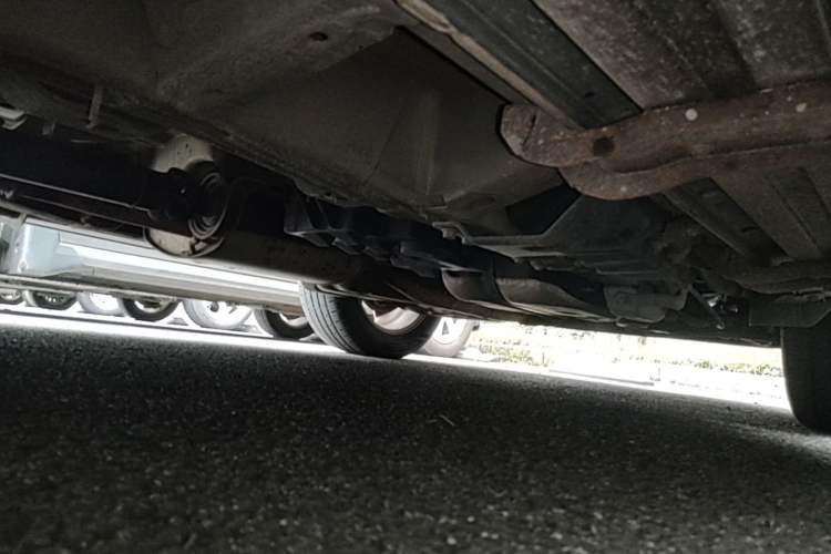 Used Chevrolet Captiva 2011 2.4 AT 7-Seater Luxury Edition Chassis Front Left