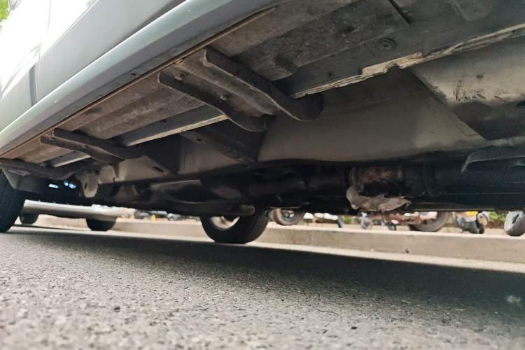 Used Chevrolet Captiva 2011 2.4 AT 7-Seater Luxury Edition Chassis Front Right