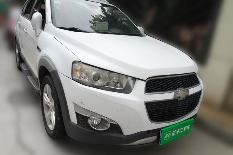 Used Chevrolet Captiva 2011 2.4 AT 5-Seater Comfort Edition Front Right 45 Deg