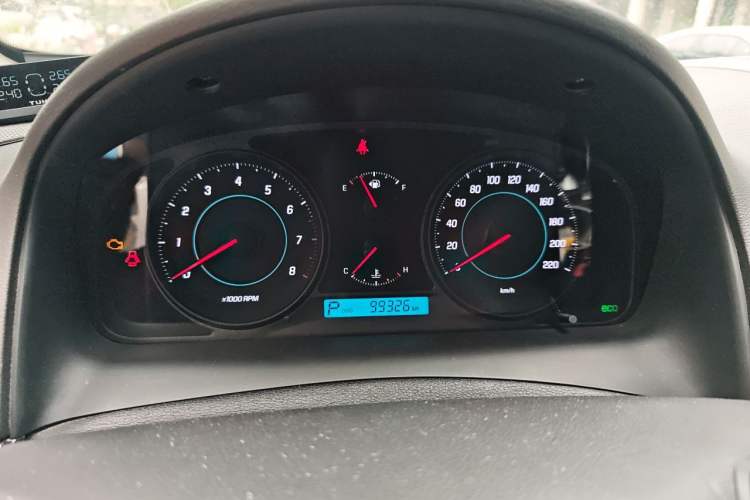 Used Chevrolet Captiva 2011 2.4 AT 7-Seater Luxury Edition Instrument Cluster