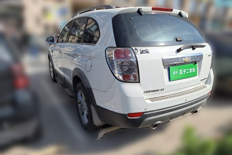 Used Chevrolet Captiva 2011 2.4 AT 7-Seater Luxury Navigation Edition Rear Left 45 Deg
