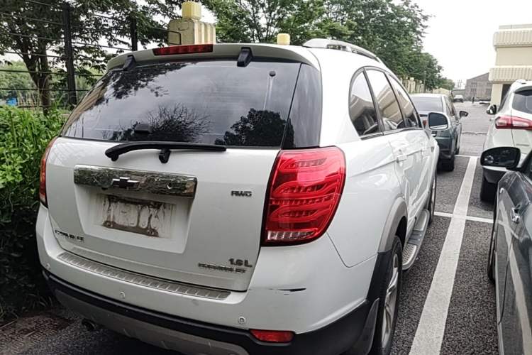 Used Chevrolet Captiva 2011 2.4 AT 7-Seater Luxury Edition Rear Right 45 Deg