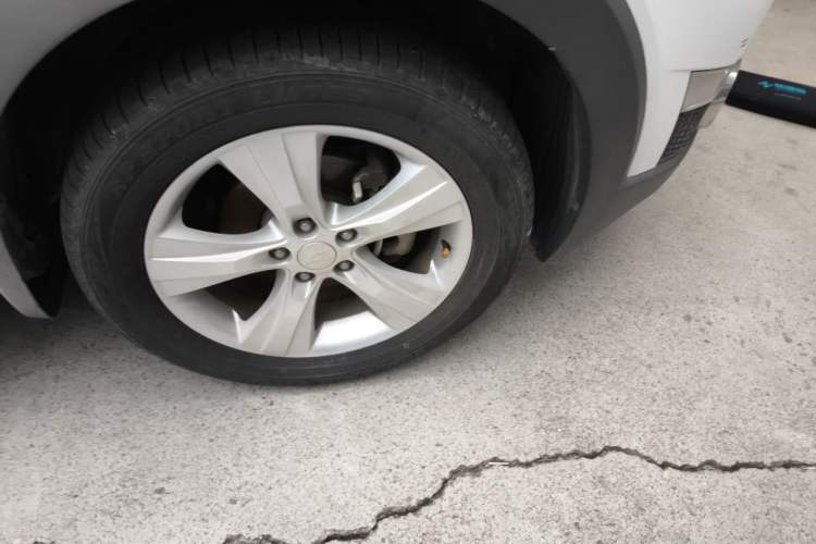 Used Chevrolet Captiva 2011 2.4 AT 5-Seater Comfort Edition Right Front Wheel Hub