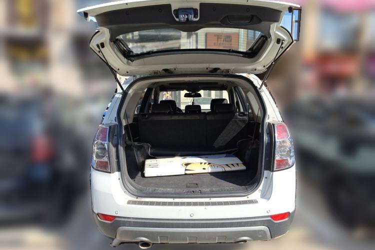 Used Chevrolet Captiva 2011 2.4 AT 7-Seater Luxury Navigation Edition Trunk