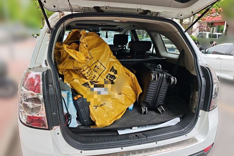 Used Chevrolet Captiva 2011 2.4 AT 7-Seater Luxury Edition Trunk