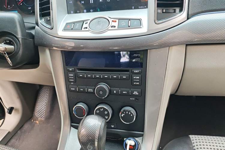 Used Chevrolet Captiva 2012 2.4L Two-Wheel Drive City Edition 5 Seats Audio And AC Panel