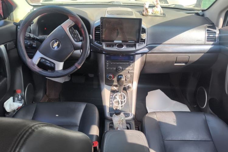 Used Chevrolet Captiva 2012 2.4L 4x4 Flagship Edition 7 Seats Center Console