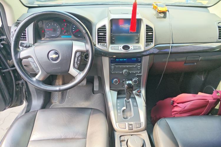 Used Chevrolet Captiva 2012 2.4L 4x4 Flagship Edition 7 Seats Center Console