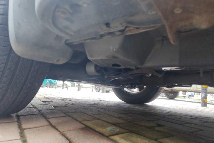 Used Chevrolet Captiva 2012 2.4L Two-Wheel Drive City Edition 5 Seats Chassis Front Left