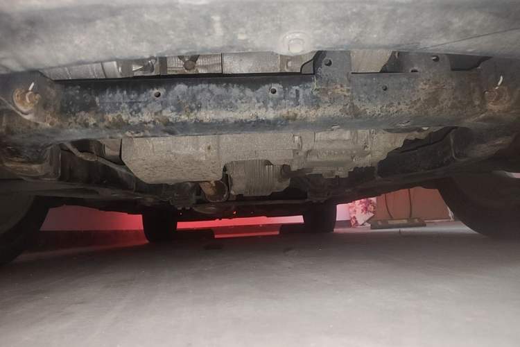 Used Chevrolet Captiva 2012 2.4L 4x4 Flagship Edition 7 Seats Chassis Front