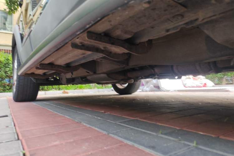 Used Chevrolet Captiva 2012 2.4L 4x4 Flagship Edition 7 Seats Chassis Front Right