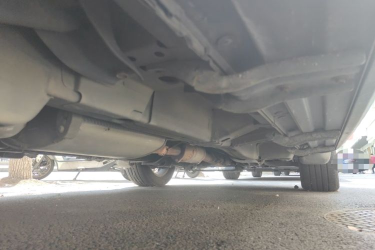 Used Chevrolet Captiva 2012 2.4L Two-Wheel Drive City Edition 5 Seats Chassis Rear Right
