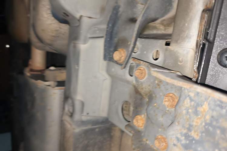 Used Chevrolet Captiva 2012 2.4L 4x4 Flagship Edition 7 Seats Chassis Rear Right