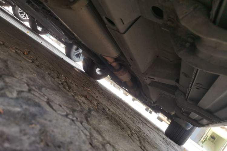 Used Chevrolet Captiva 2012 2.4L 4x4 Flagship Edition 7 Seats Chassis Rear Right