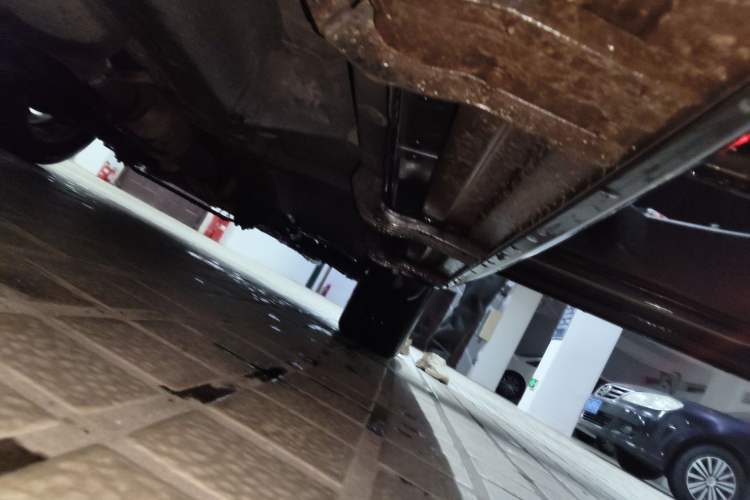 Used Chevrolet Captiva 2012 2.4L 4x4 Flagship Edition 7 Seats Chassis Rear Right