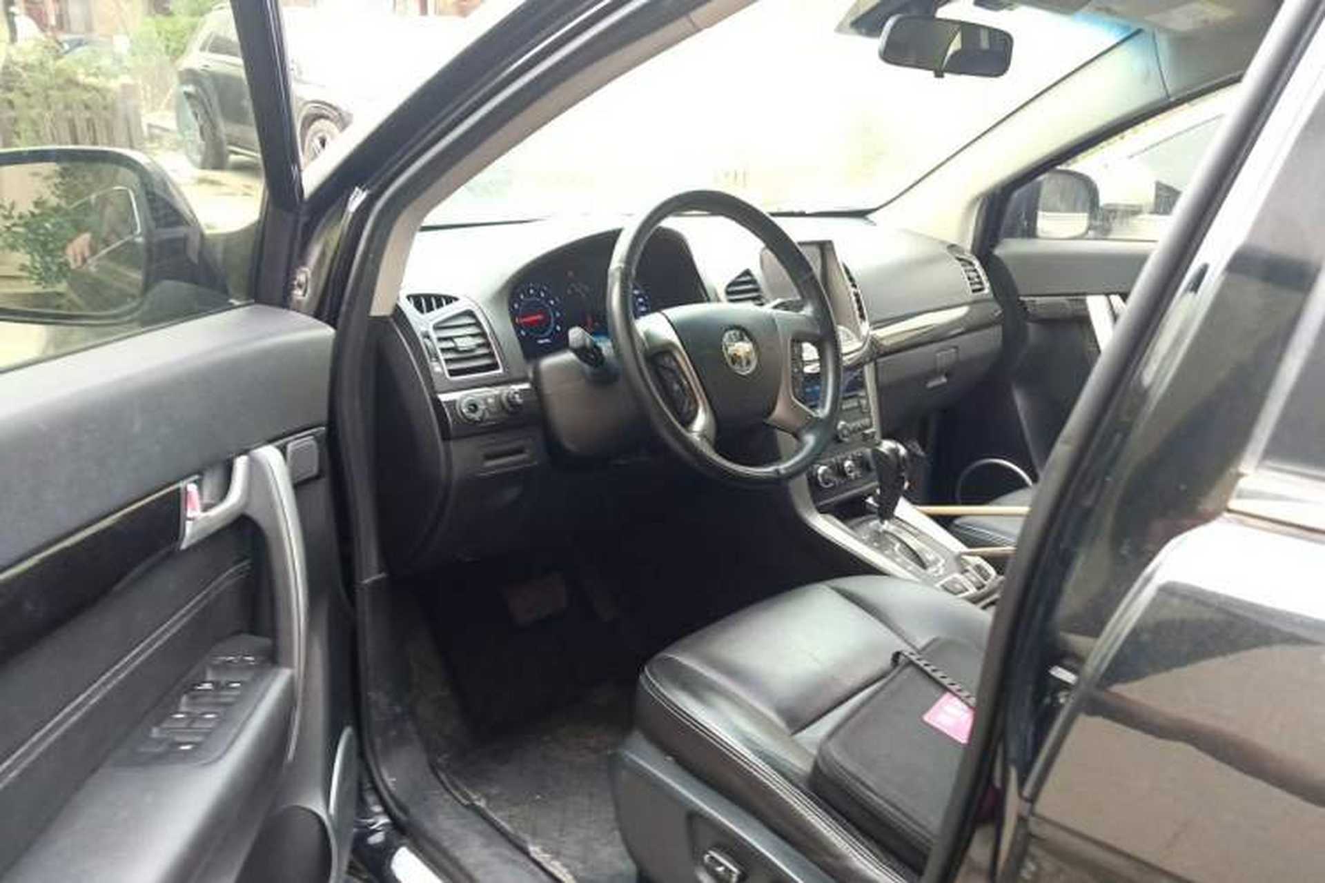 Used Chevrolet Captiva 2012 2.4L 4x4 Flagship Edition 7 Seats Driver Seat
