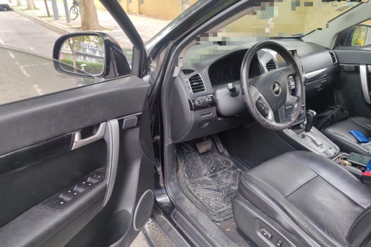 Used Chevrolet Captiva 2012 2.4L 4x4 Flagship Edition 7 Seats Driver Seat