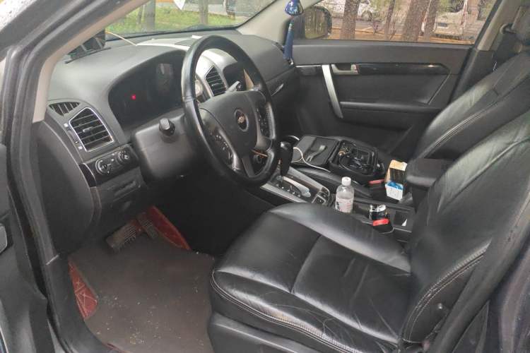 Used Chevrolet Captiva 2012 2.4L 4x4 Flagship Edition 7 Seats Driver Seat