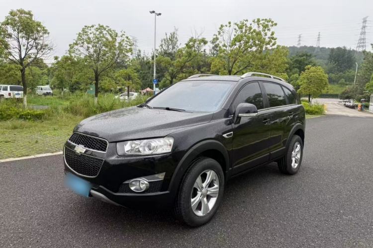 Used Chevrolet Captiva 2012 2.4L 4x4 Flagship Edition 7 Seats Exterior 3