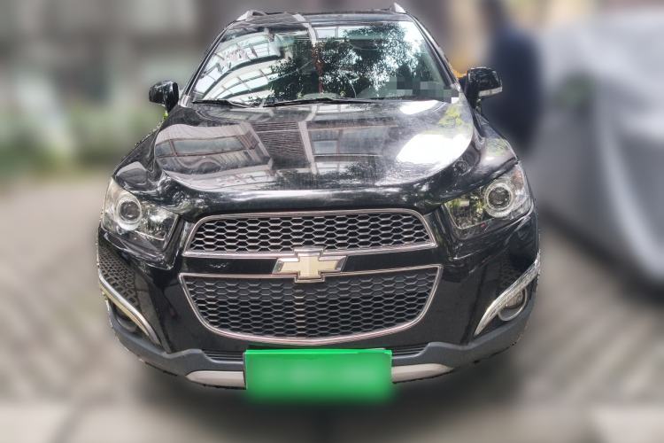 Used Chevrolet Captiva 2012 2.4L 4x4 Flagship Edition 7 Seats Front