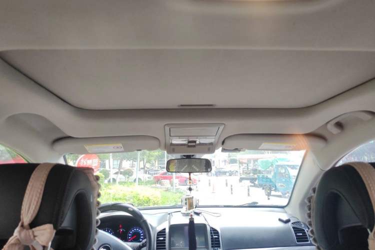 Used Chevrolet Captiva 2012 2.4L Two-Wheel Drive City Edition 5 Seats Headliner