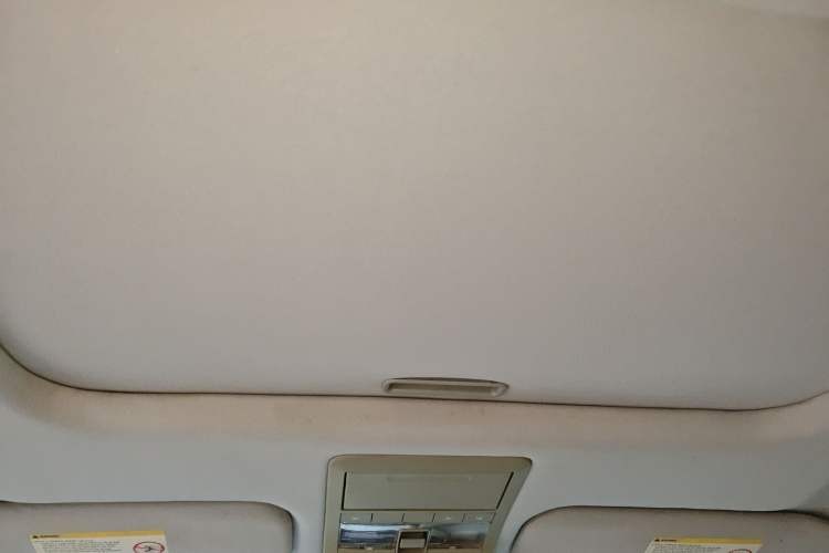 Used Chevrolet Captiva 2012 2.4L 4x4 Luxury Edition 5 Seats Headliner