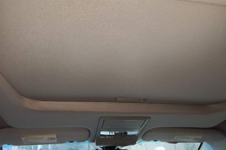 Used Chevrolet Captiva 2012 2.4L 4x4 Flagship Edition 7 Seats Headliner