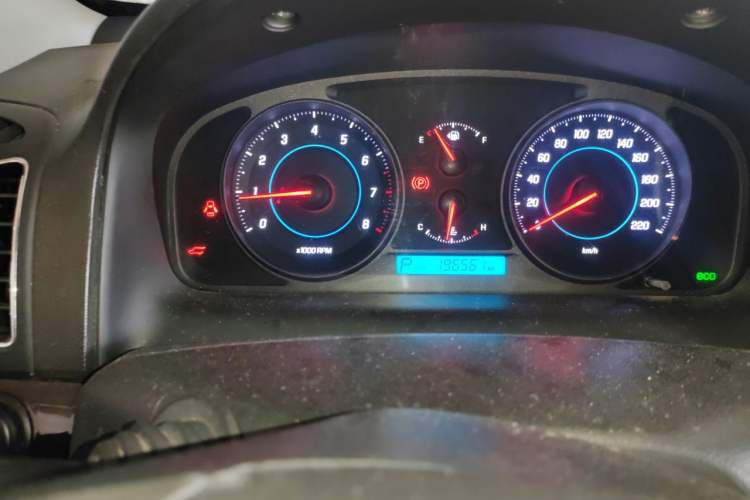 Used Chevrolet Captiva 2012 2.4L 4x4 Flagship Edition 7 Seats Instrument Cluster