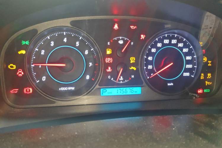 Used Chevrolet Captiva 2012 2.4L 4x4 Flagship Edition 7 Seats Instrument Cluster