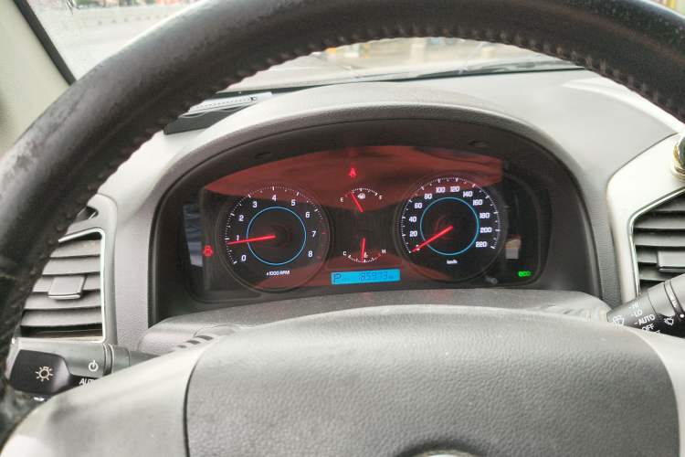 Used Chevrolet Captiva 2012 2.4L 4x4 Flagship Edition 7 Seats Instrument Cluster
