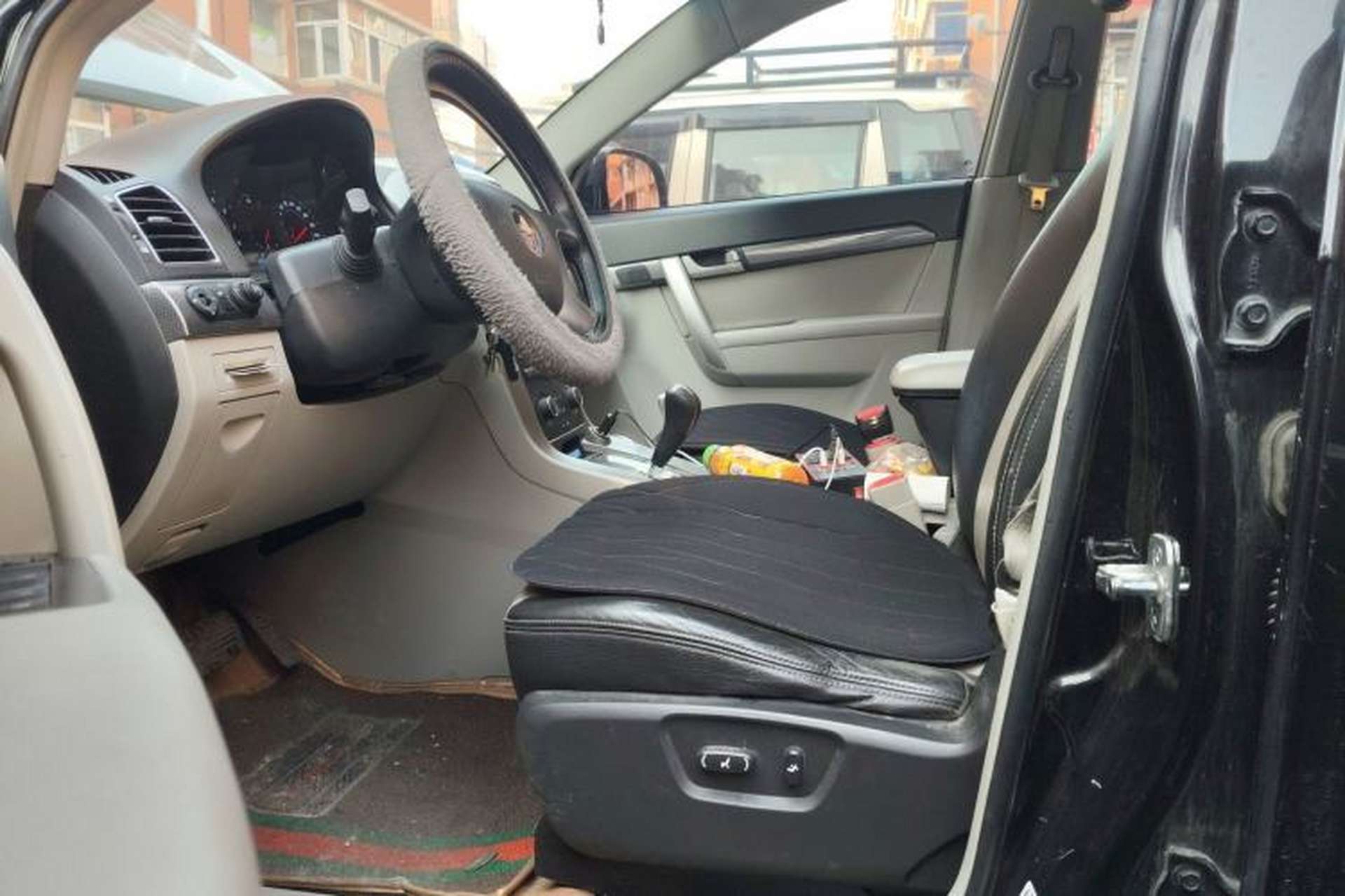 Used Chevrolet Captiva 2012 2.4L 4x4 Luxury Edition 5 Seats Left Front Seat