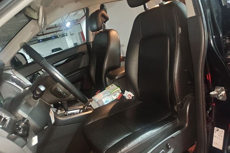 Used Chevrolet Captiva 2012 2.4L 4x4 Flagship Edition 7 Seats Left Front Seat