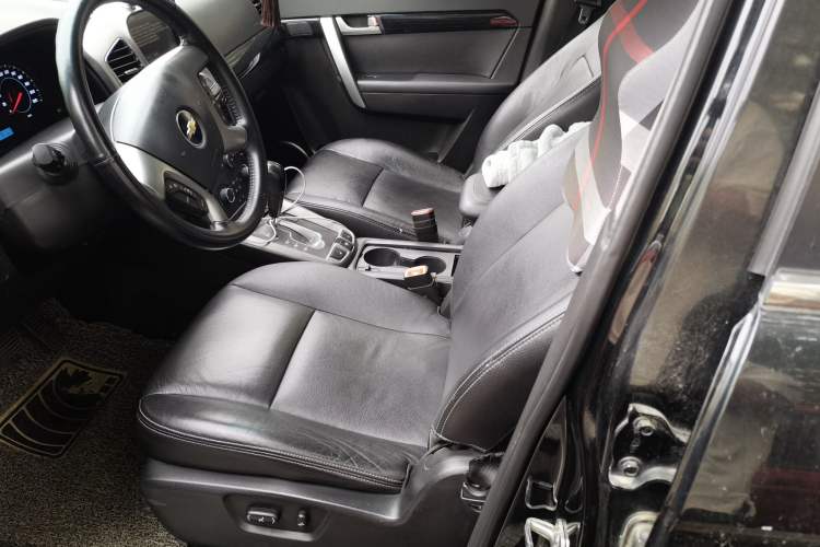 Used Chevrolet Captiva 2012 2.4L 4x4 Flagship Edition 7 Seats Left Front Seat