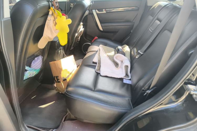 Used Chevrolet Captiva 2012 2.4L 4x4 Flagship Edition 7 Seats Left Rear Seat