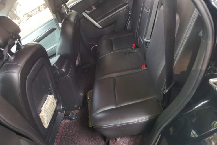 Used Chevrolet Captiva 2012 2.4L 4x4 Flagship Edition 7 Seats Left Rear Seat