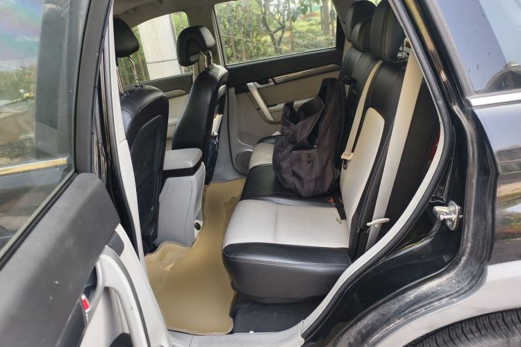 Used Chevrolet Captiva 2012 2.4L 4x4 Luxury Edition 5 Seats Left Rear Seat