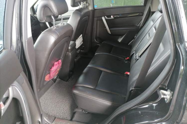 Used Chevrolet Captiva 2012 2.4L 4x4 Flagship Edition 7 Seats Left Rear Seat