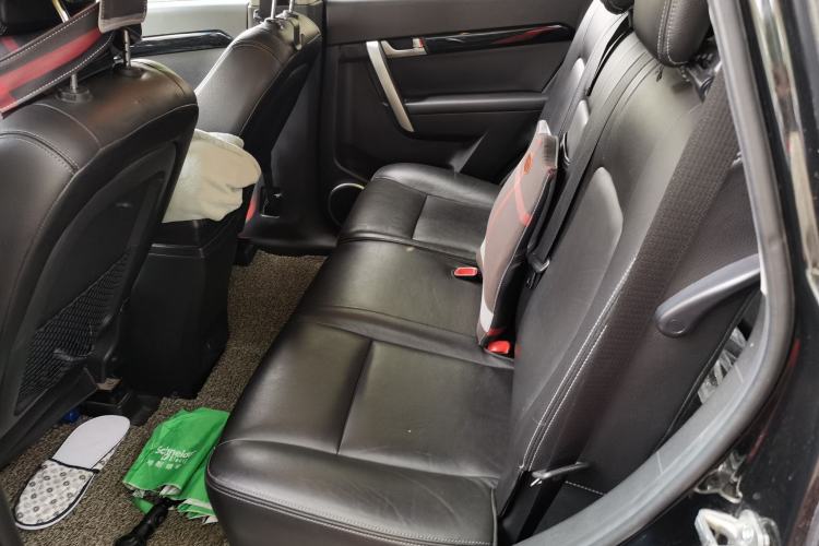 Used Chevrolet Captiva 2012 2.4L 4x4 Flagship Edition 7 Seats Left Rear Seat