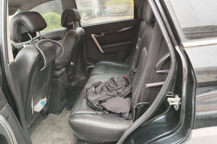 Used Chevrolet Captiva 2012 2.4L 4x4 Flagship Edition 7 Seats Left Rear Seat