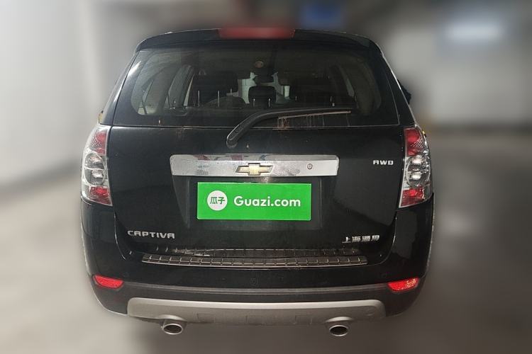 Used Chevrolet Captiva 2012 2.4L 4x4 Flagship Edition 7 Seats Rear