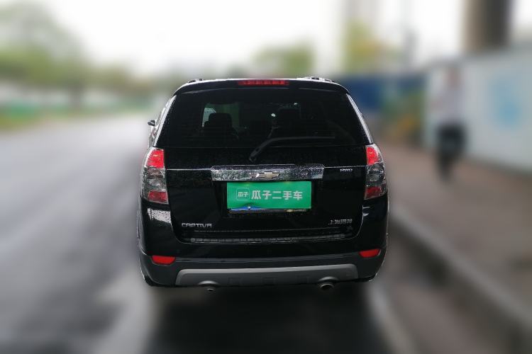 Used Chevrolet Captiva 2012 2.4L 4x4 Flagship Edition 7 Seats Rear