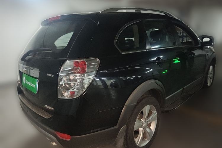 Used Chevrolet Captiva 2012 2.4L 4x4 Flagship Edition 7 Seats Rear Right 45 Deg