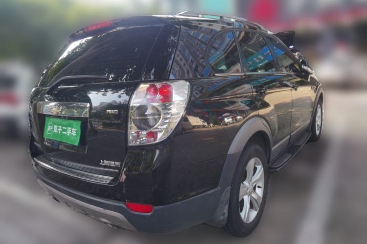 Used Chevrolet Captiva 2012 2.4L 4x4 Flagship Edition 7 Seats Rear Right 45 Deg