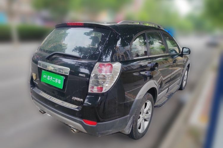 Used Chevrolet Captiva 2012 2.4L 4x4 Flagship Edition 7 Seats Rear Right 45 Deg