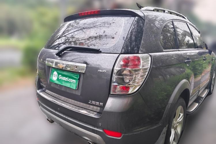 Used Chevrolet Captiva 2012 2.4L 4x4 Flagship Edition 7 Seats Rear Right 45 Deg