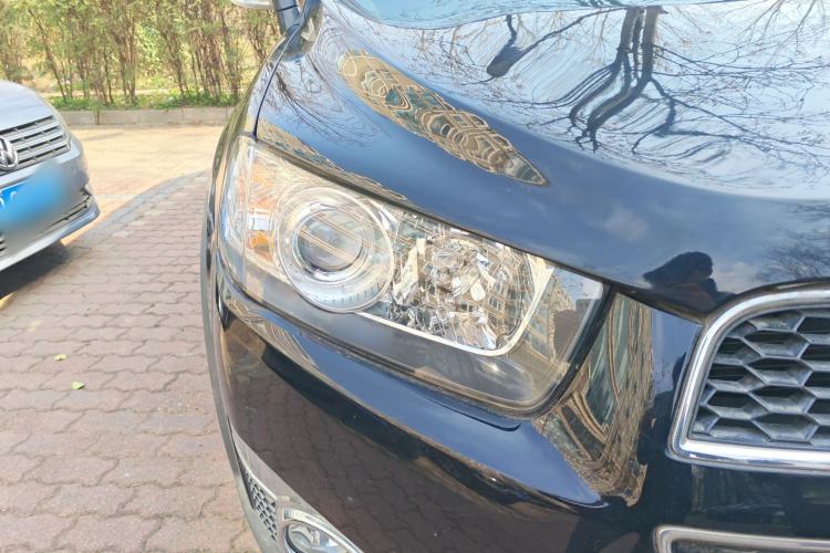 Used Chevrolet Captiva 2012 2.4L 4x4 Flagship Edition 7 Seats Right Front Headlight