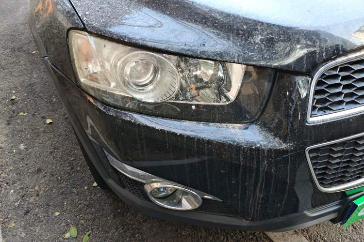 Used Chevrolet Captiva 2012 2.4L 4x4 Luxury Edition 5 Seats Right Front Headlight